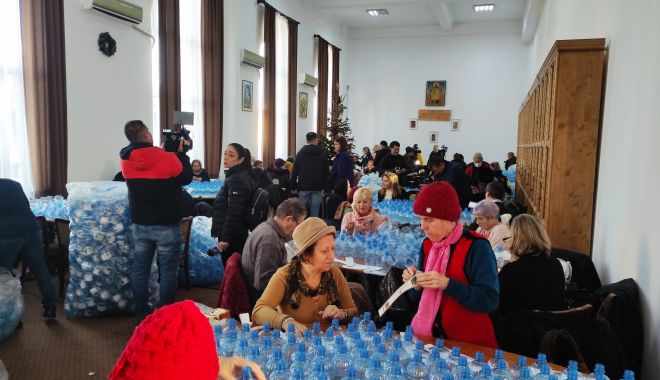 Programul complet al praznicului Botezului Domnului în Arhiepiscopia Tomisului - fondboboteaza4-1672820168.jpg