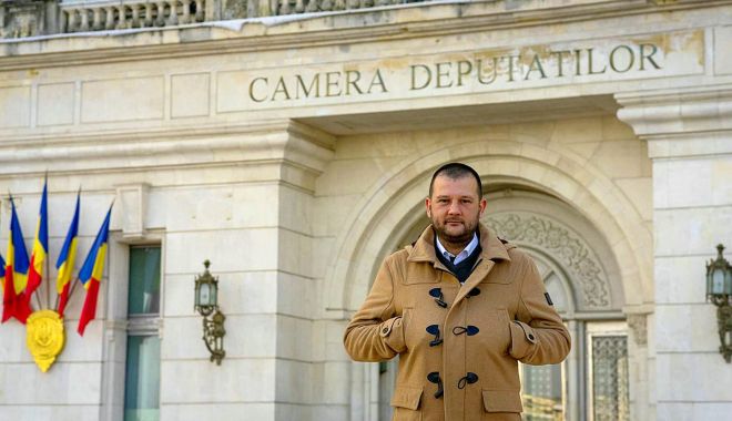 Forţa Dreptei, cea mai nouă formaţiune politică din România. „La Constanța suntem o echipă puternică” - fondbola-1645210649.jpg