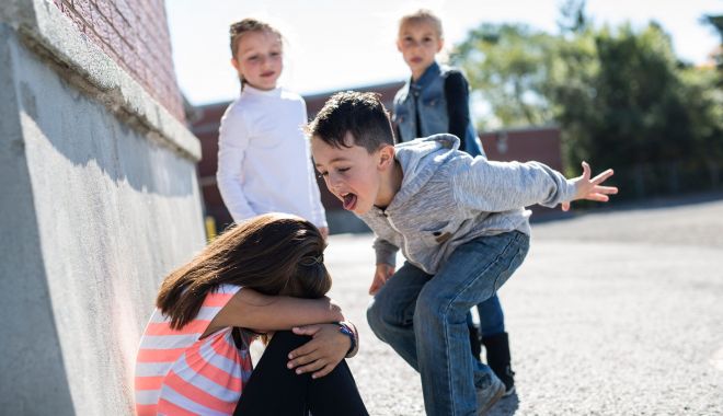 De pe băncile școlii până la locul de muncă, bullying-ul este din ce în ce mai periculos! - fondbullying-1568405783.jpg