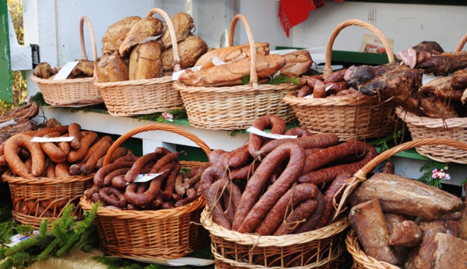 Bunătăți naturale, fără aditivi, pe mesele constănțenilor - fondbunatatinaturale2-1504626408.jpg