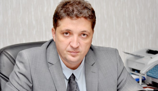 Un polițist îi cere daune morale fostului șef al Poliției Constanța, Valentin Burlacu - fondburlacu1-1379347566.jpg