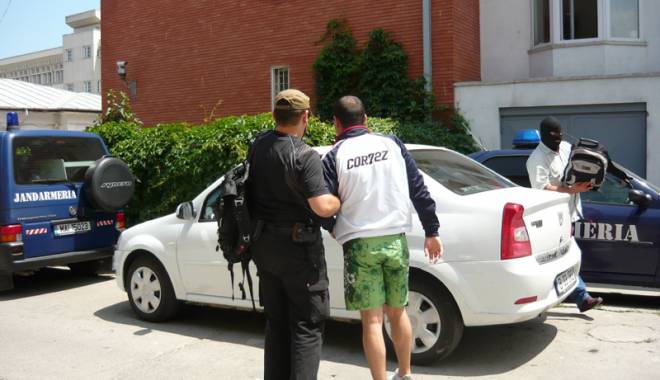Cad primele capete în Poliția Rutieră Constanța. Ce se întâmplă cu polițiștii condamnați - fondcadprimelecapete-1414692502.jpg