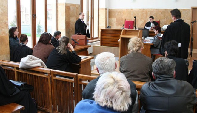Când poți să te judeci fără să-ți plătești avocatul - fondcandtejudeci-1411581294.jpg