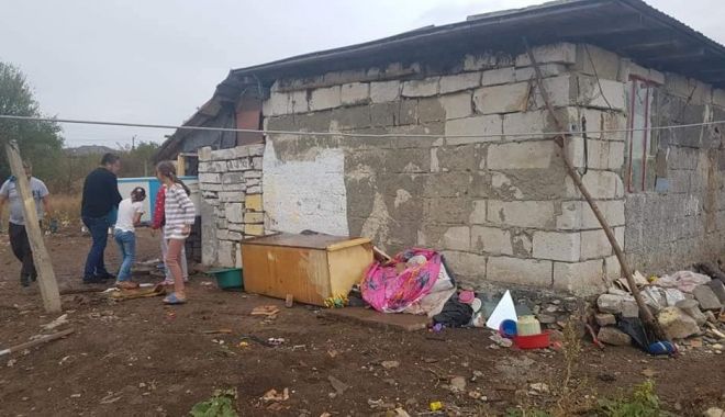 Copilărie în sărăcie lucie. Părinții refuză locuri de muncă, donațiile ajung la gunoi! - fondcazlimanu5-1569429435.jpg