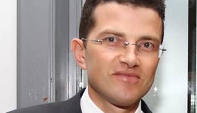 Cine se face vinovat de moartea pompierului căzut la datorie - fondcinesefacevinovat-1441043414.jpg