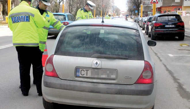 Polițiștii au prins 15.000 de șoferi care au încălcat regulile de circulație - fondcodrutier11325183650-1352214240.jpg