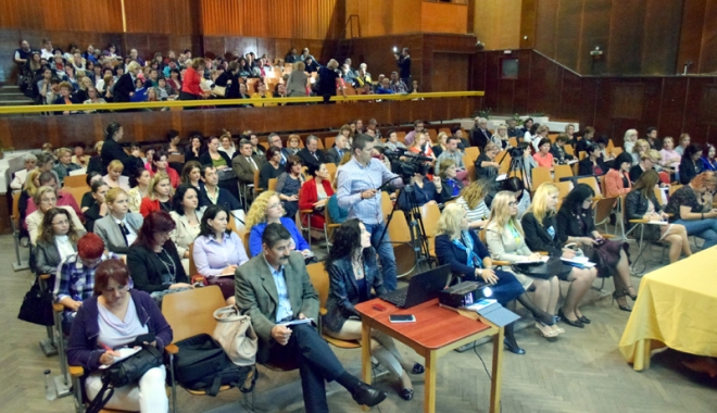 Se cere anularea concursului de directori. 
