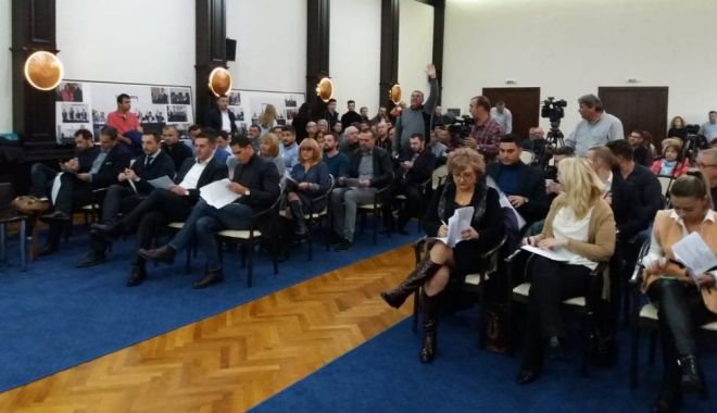 Consilierii locali au decis! Se șterg penalitățile celor cu datorii la bugetul local - fondconsilieriilocali-1572554528.jpg