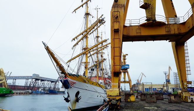 Constructorii navali din SNC i-au dat o nouă tinerețe faimosului bric „Mircea” - fondconstructoriinavaliprint4-1639589735.jpg