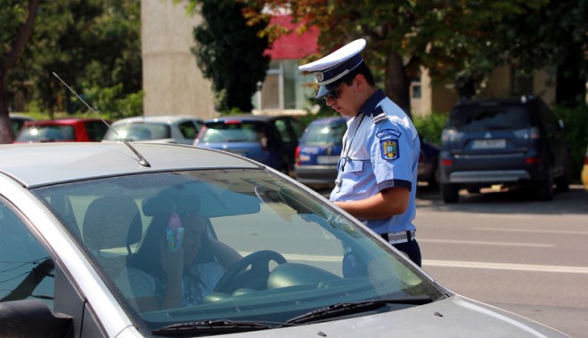 Sute de pietoni, amendați de rutieriști - fondcontestareamenda21381510032-1382516156.jpg