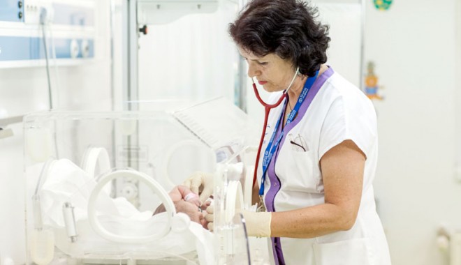De ce trebuie vaccinați bebelușii în primul an de viață - fonddecetrebuievaccinatibebelusi-1402411164.jpg