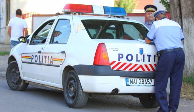 De ce vin polițiștii la Sfântu Așteaptă când vă este spartă casa - fonddecevinpolitistiilasfantuast-1429544728.jpg