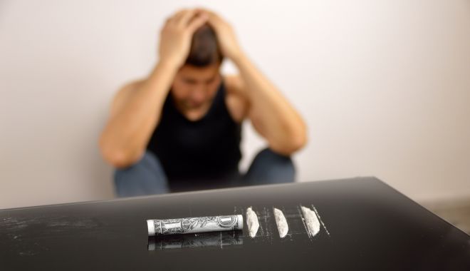 Vieți distruse! Drumul de la droguri la schizofrenie parcurs de prea mulți tineri! - fonddroguriprajesccreierul3-1575066421.jpg