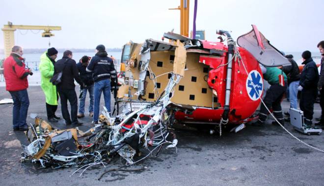 Cine este vinovat pentru tragedia de pe Siutghiol? Procurorii cer primele lămuriri - fondelicoptersmurd-1420559079.jpg