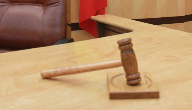 CAZ REAL LA CONSTANȚA / A rămas fără casă după o banală tamponare. Cum poate valora o portieră de dubă 12.000 euro - fondexecutatasilitpentrucaalovit-1399993979.jpg