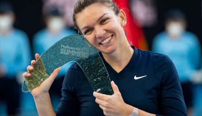 Eleganţă, naturaleţe şi victorie. Simona Halep a cucerit trofeul de la Melbourne - fondhaleptriumfa-1641730816.jpg