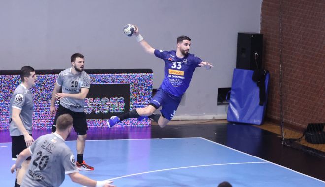 Spectacol făcut de handbaliştii de la CSM Constanţa în derby-ul cu CSM Bucureşti - fondhandbal-1676802733.jpg