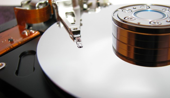 Hard disk-uri de până la 20 ori mai încăpătoare, posibile în următorii ani - fondhard-1376232874.jpg