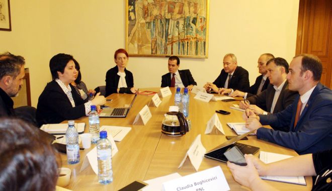 Problemele ONG-urilor, discutate  în Comisia pentru Buget  a PNL din Camera Deputaților - fondhutucaong-1521049160.jpg