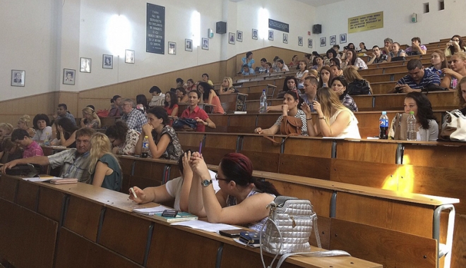Inflație de profesori de română. 