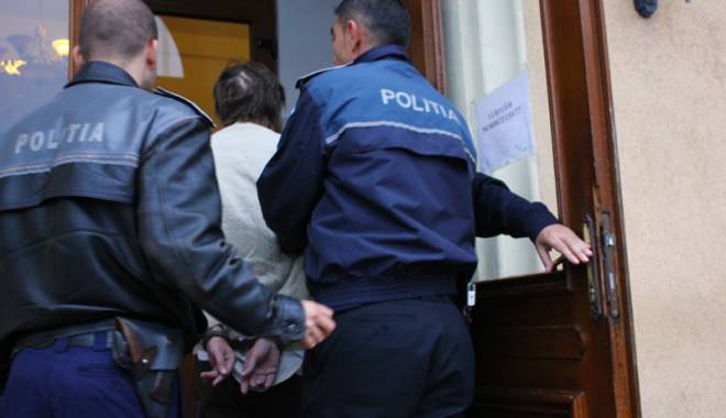 Ce mizerie! Cum își negocia șpaga un inspector de la ANAF - fondinspectoranaf-1443545998.jpg