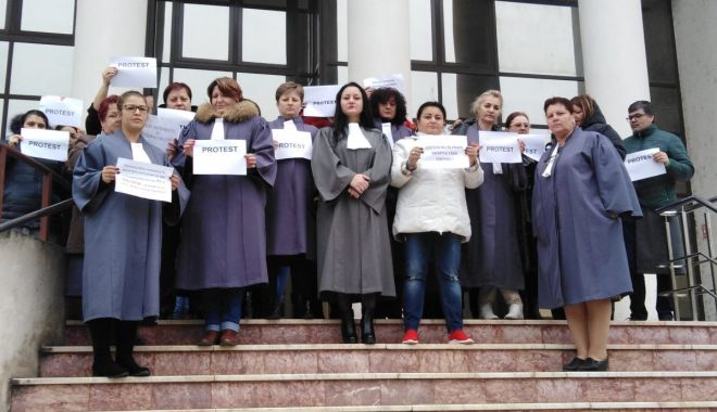 Pensiile speciale bagă Justiția în grevă! Ce spun judecătorii - fondinstante-1579723540.jpg
