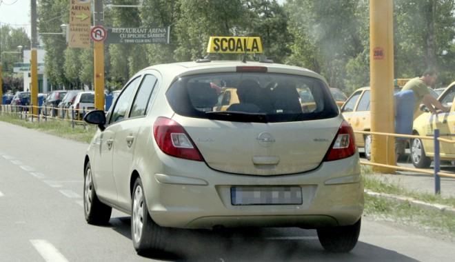 SCHIMBĂRI MAJORE în obținerea PERMISULUI AUTO. Câți vor mai lua EXAMENUL? - fondinstructoriautomasinascoala-1369148570.jpg