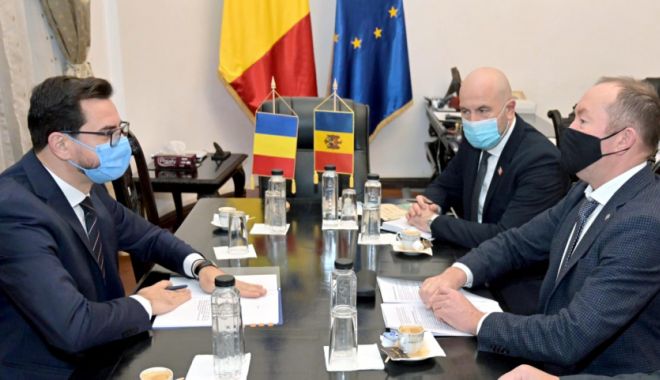 Ce s-a discutat la întâlnirea miniștrilor agriculturii din România și Republica Moldova - fondintalnireaministriloragricul-1640113933.jpg