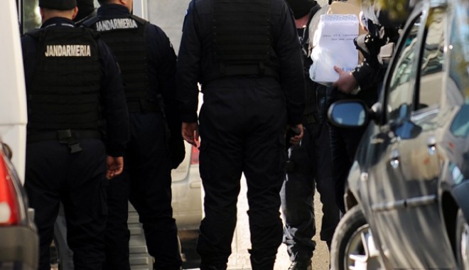 Doi braconieri, prinși de polițiștii Gărzii de Coastă - fondjandarmerie31347198950-1355748316.jpg