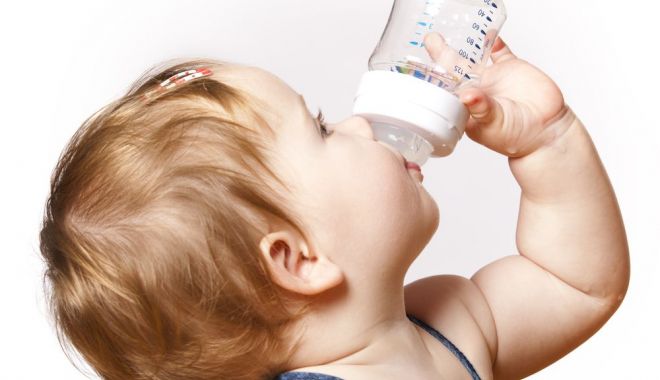 O nutriţie sănătoasă începe cu alăptarea copilului - fondlapte2-1630689351.jpg