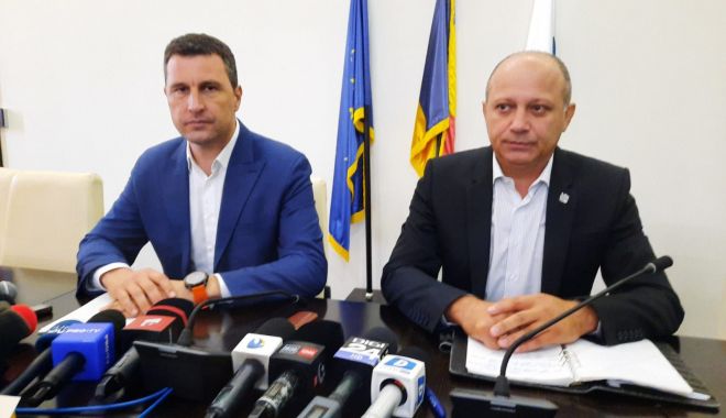 Miniştrii Tanczos Barna şi Daniel Cadariu, prezenţi la Constanţa. 