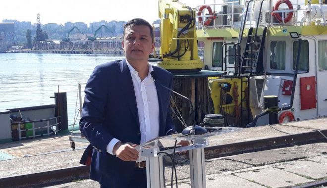 Ministrul Sorin Grindeanu a luat pulsul lucrărilor de reparații feroviare din portul Constanța - fondministrultransporturiloralua-1659120715.jpg