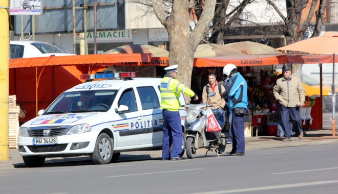 Mopediștii intră în legalitate: pot să obțină permisele de conducere! - fondmopede32-1369068925.jpg