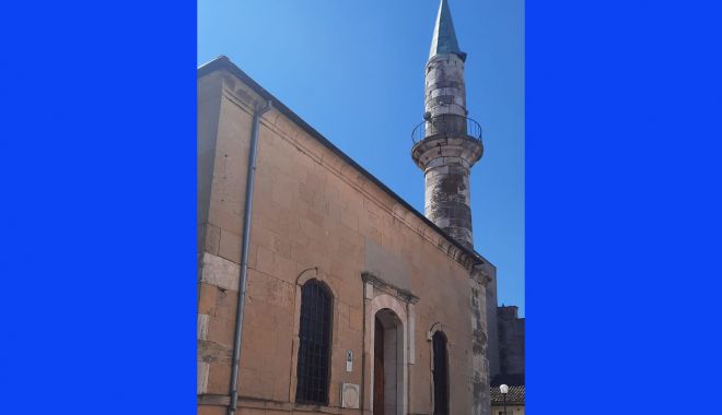 Moscheea „Carol” îşi strigă durerea! Infiltraţiile degradează monumentul de arhitectură - fondmoschee252-1630517262.jpg