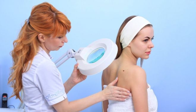 Din ce cauză sângerează negii? Ce spun medicii - fondnegi3-1638559918.jpg