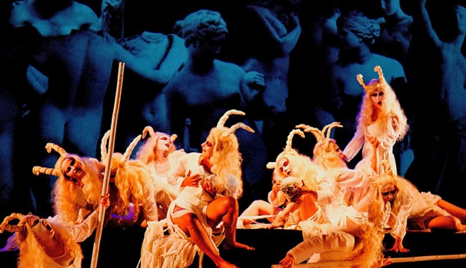 O nouă premieră cu Marius Bodochi pe scena Teatrului de Stat - fondonouapremiera-1477062912.jpg