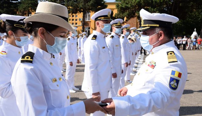O nouă promoţie de absolvenţi la Academia Navală. „Am fost o generaţie norocoasă!” - fondonouapromotie2-1627581622.jpg