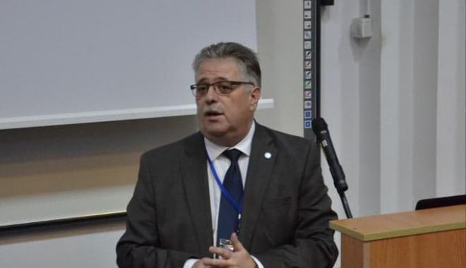 Universitatea 