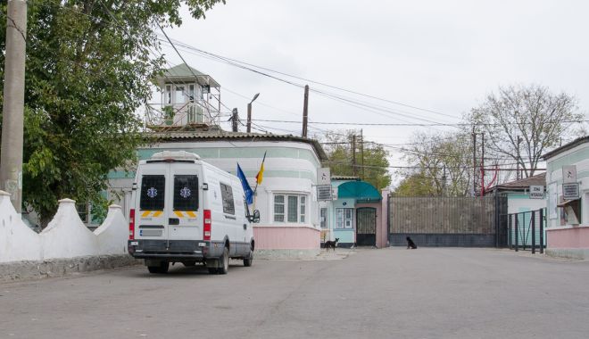 Despăgubiri de mii de euro pentru gardienii care rămân invalizi după ce sunt atacați de deținuți - fondpenitenciarebani-1636300090.jpg