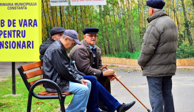 Pensii mai mari, inclusiv pentru militari, în 2017. Guvernul menține, însă, austeritatea la bugetari - fondpensionar-1481898122.jpg