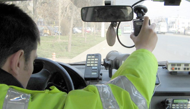 Pe unde își fac veacul vitezomanii din Constanța - fondpeundeisifacveaculvitezomani-1397495829.jpg