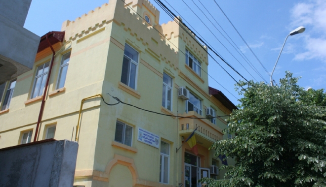Cine candidează pentru funcția  de inspector școlar general adjunct - fondpoateatreiaoara-1471624875.jpg