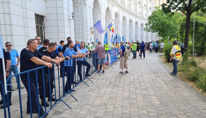 Polițiștii se pregătesc să blocheze activitatea. Primul pas: refuză să mai primească dispoziții pe WhatsApp de la șefi! - fondpolitistiisepregatesc-1660758626.jpg