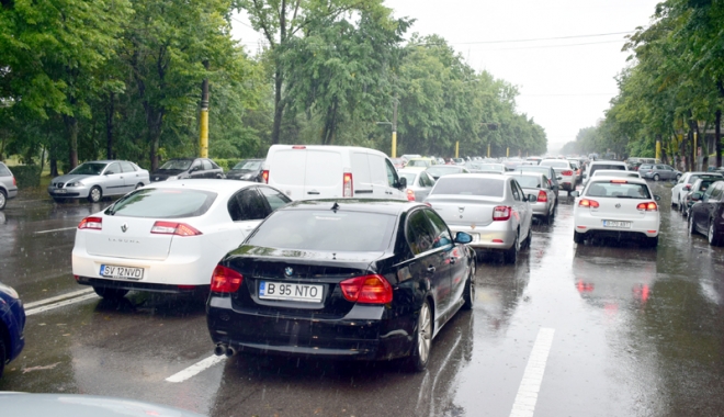 Dependenți de mașina personală! 