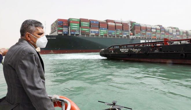 Blocarea Canalului Suez a ținut omenirea pe jăratic. Portcontainerul „Ever Given” a fost dezeșuat - fondprintblocareacanaluluisuezat-1617038277.jpg