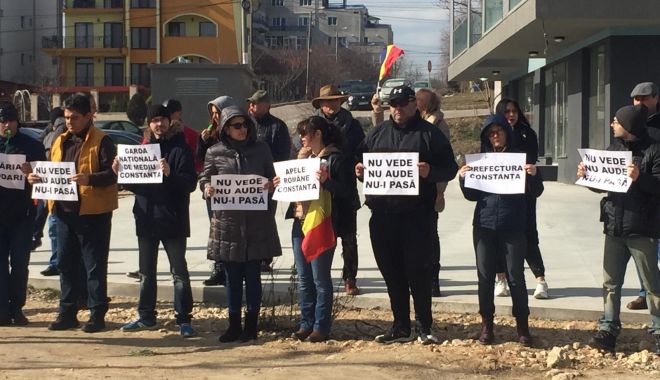 Protest în Mamaia Sat! Ce spune Primăria Năvodari despre ce s-a construit în zonă - fondprotestmamaiasat1-1582491564.jpg