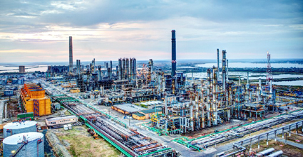 Rafinăria Petromidia merge  la turație maximă -  producție record în luna mai - fondrafinarie-1404923463.jpg
