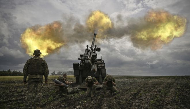 Rusia atacă Lugansk din nouă direcţii. Pentagon: 
