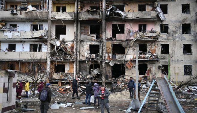 Războiul continuă în Ucraina. Armata şi civilii rezistă tot mai greu - fondrazboi86-1653059070.jpg