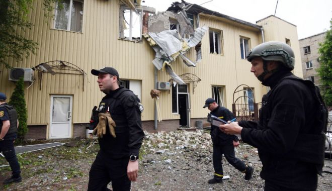 Zelenski acuză Rusia de genocid în Donbas. 